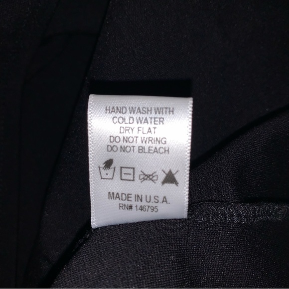 For Sienna Black Short Sleeve Crop Top - Picture 5 of 5